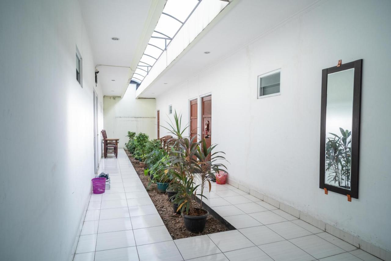 Hotel Koolkost Syariah Near Stasiun Rawa Buntu Tangerang Esterno foto