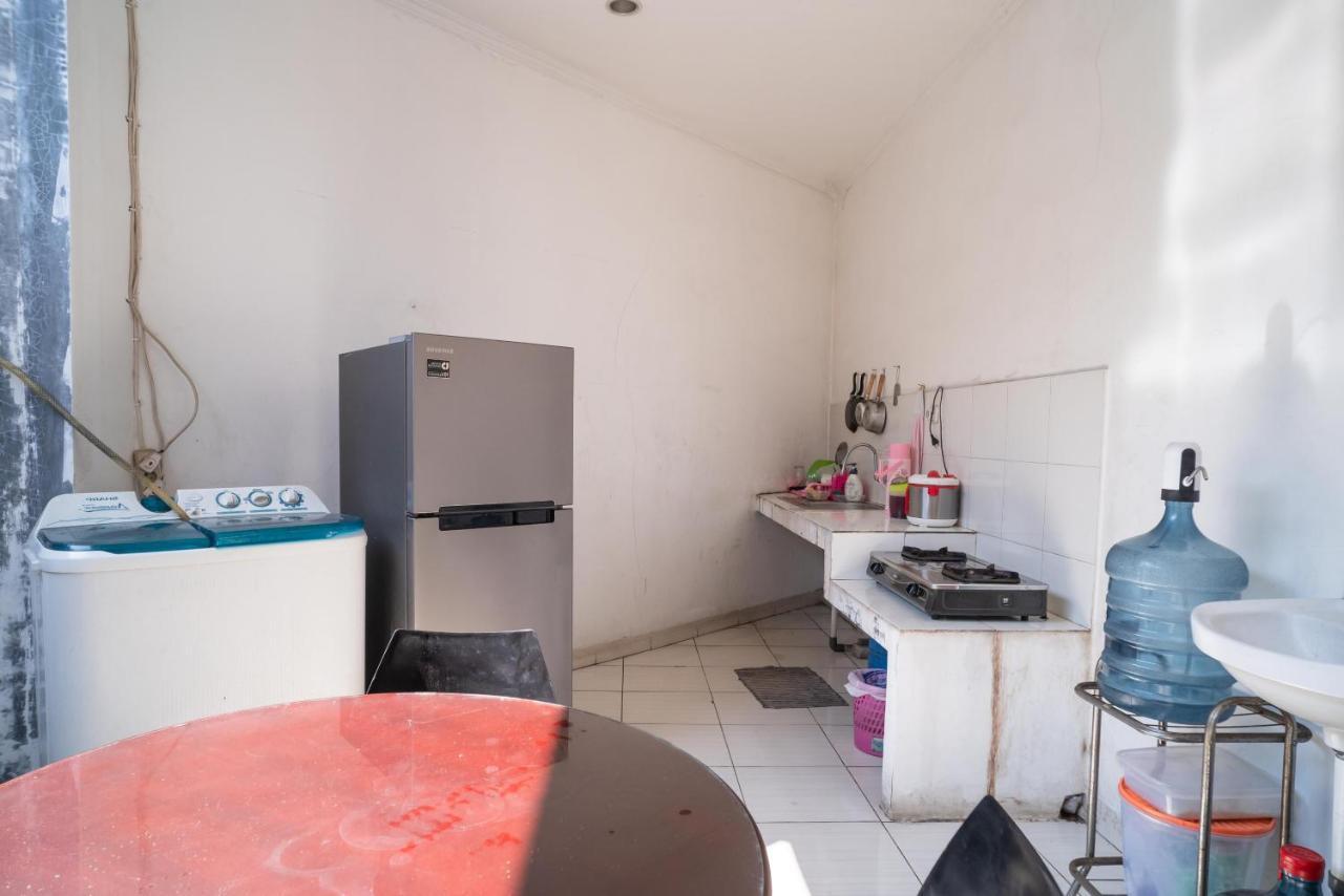 Hotel Koolkost Syariah Near Stasiun Rawa Buntu Tangerang Esterno foto